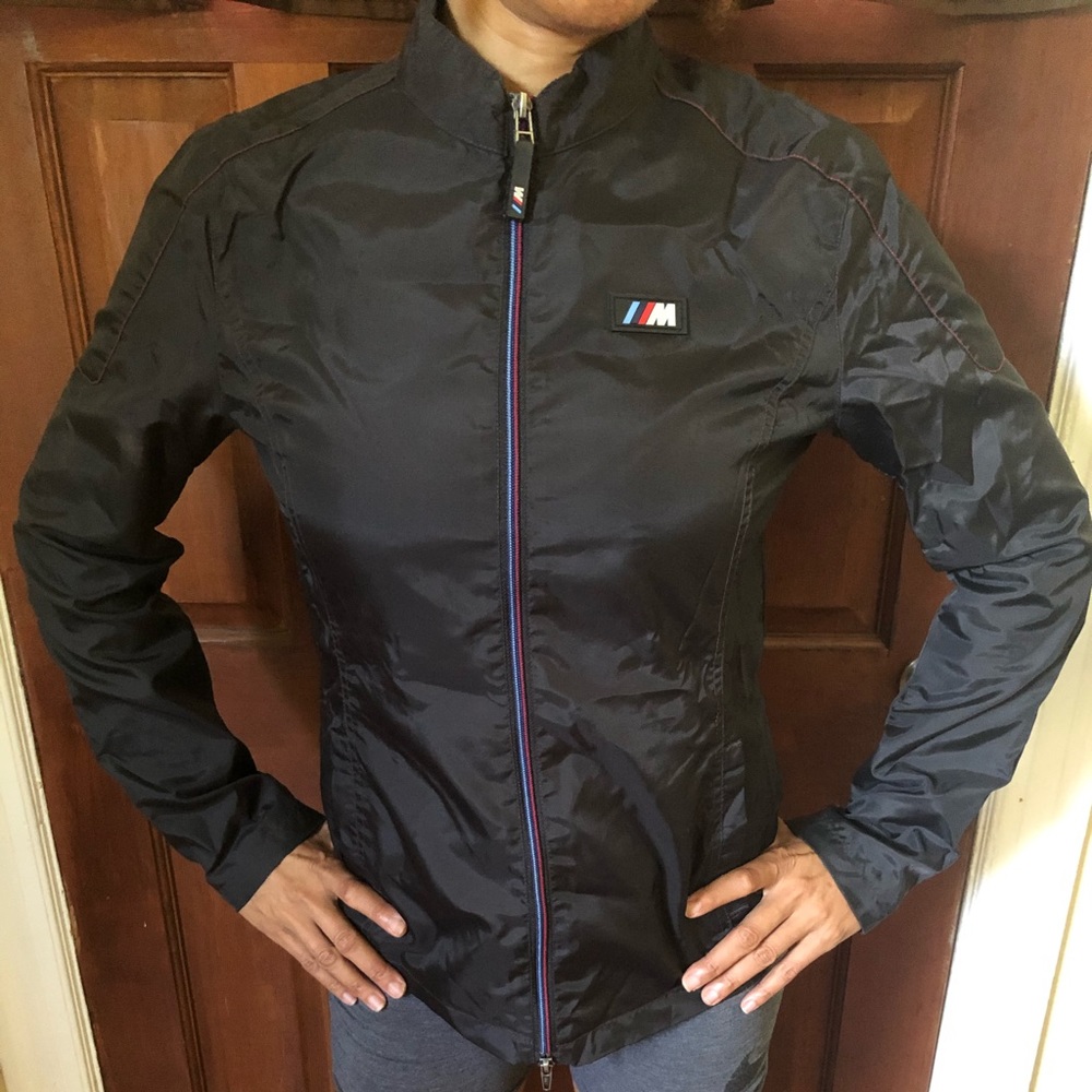 Ladies BMW Jacket Size Sm never worn just folded